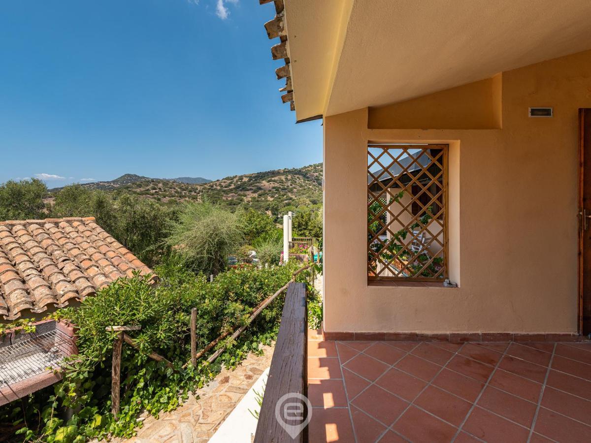 Porto Luna 25 - Hala Villa Villasimius Exterior photo